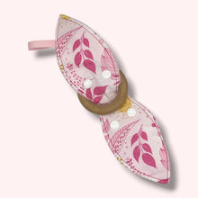 Load image into Gallery viewer, Teether in ‘Pink Floral’