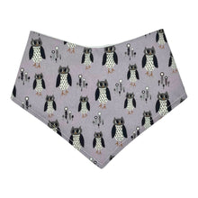 Load image into Gallery viewer, Light purple baby bandana bib with owl pattern.
