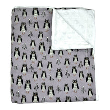 Load image into Gallery viewer, Baby and kids blanket with owl pattern on a light purple background.
