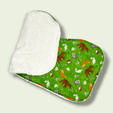 Load image into Gallery viewer, Burpcloth Set, with bears, foxes, hedgehogs, owls, raccoons, squirrels, on a green background.
