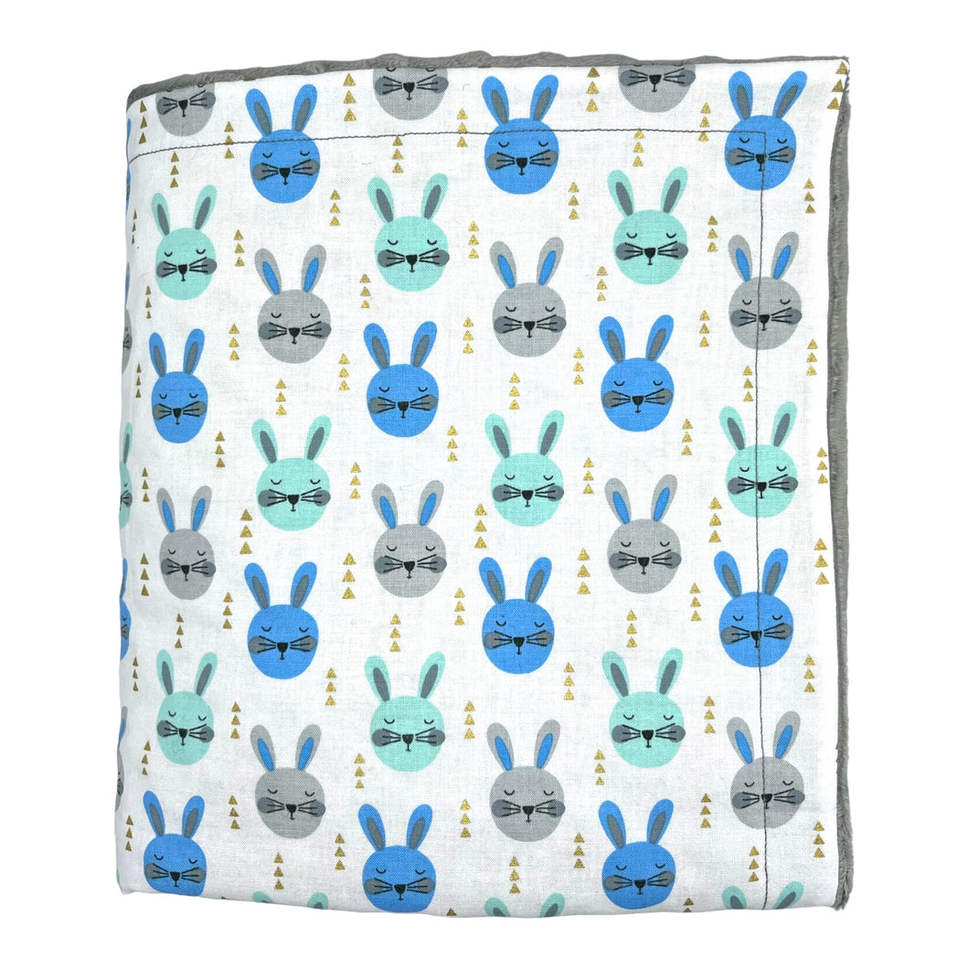 Blanket in 'Bunny Hop in Blue'