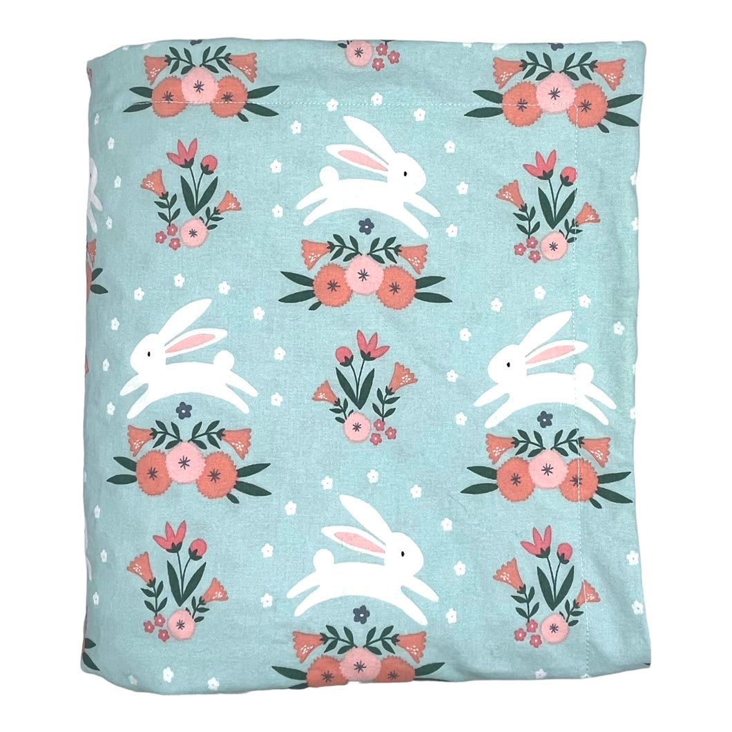 Blanket in 'Floral Bunnies’